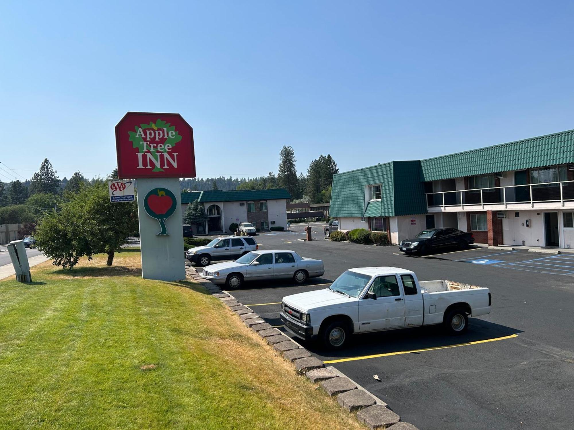 Apple Tree Inn Спокан Экстерьер фото