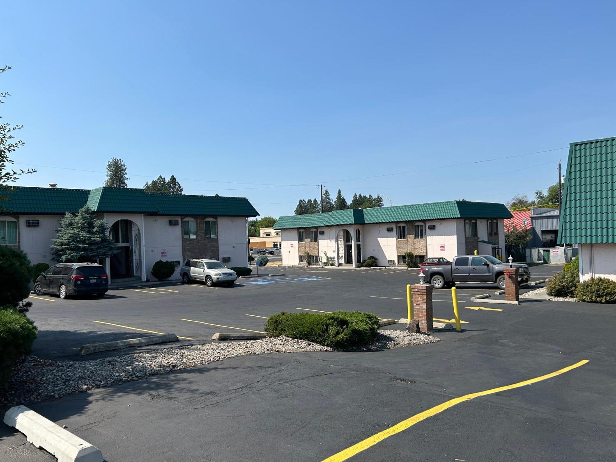Apple Tree Inn Спокан Экстерьер фото